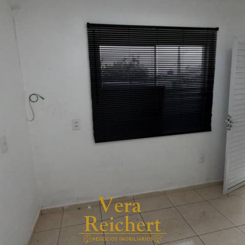 LOCA��O ANUAL KITNET RUA 408