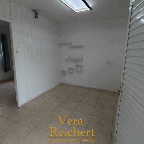 LOCA��O ANUAL KITNET RUA 408