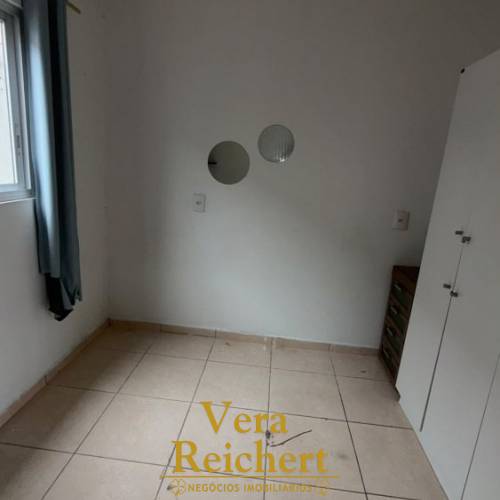 LOCA��O ANUAL KITNET RUA 408