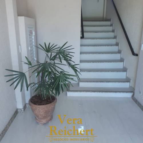 DISP 13/04 - APARTAMENTO LOCA��O ANUAL 3 QUARTOS 