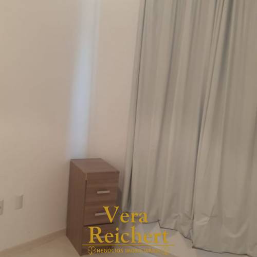 DISP 13/04 - APARTAMENTO LOCA��O ANUAL 3 QUARTOS 