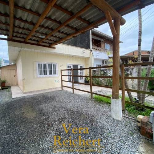 CASA 2 QUARTOS - RUA 424 - MORRETES - DISP. 20/10