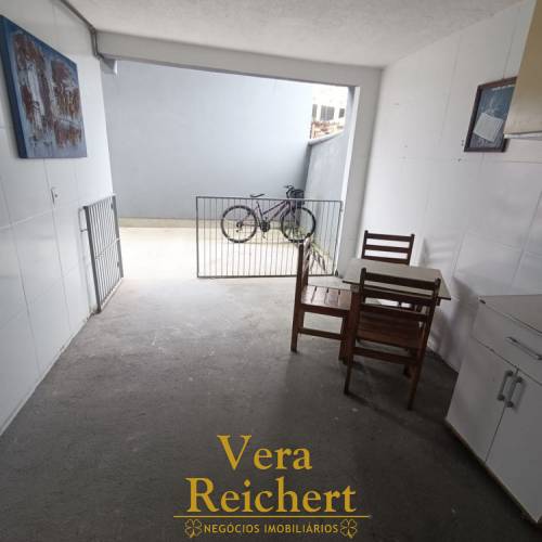 APTO DE 1 QUARTO NA RUA 428 SEM CAU��O 