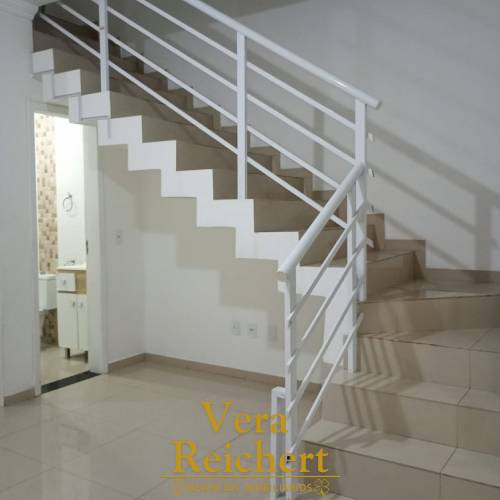 LOCA��O ANUAL SOBRADO 2 QUARTOS 