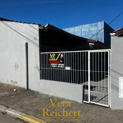 LOCA��O ANUAL - RUA 460, N� 863 - KITNET 09. 