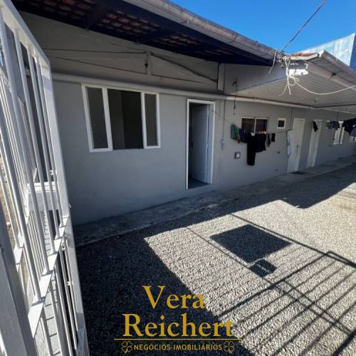 LOCA��O ANUAL - RUA 460, N� 863 - KITNET 09. 