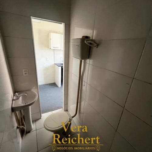 LOCA��O ANUAL - RUA 460, N� 863 - KITNET 09. 