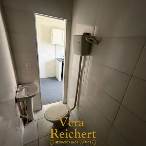 LOCA��O ANUAL - RUA 460, N� 863 - KITNET 09. 