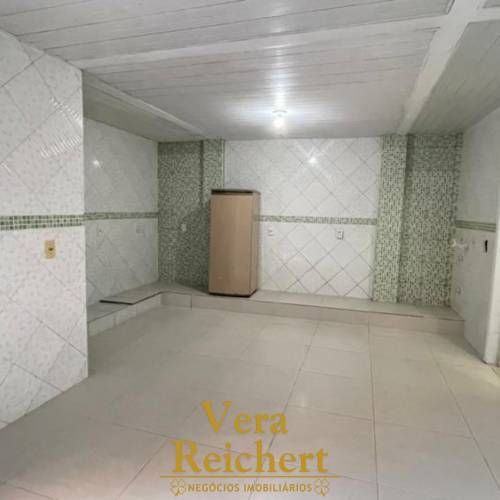 KITNET 03 - ALUGUEL ANUAL - RUA 446 - SEM CAUO 