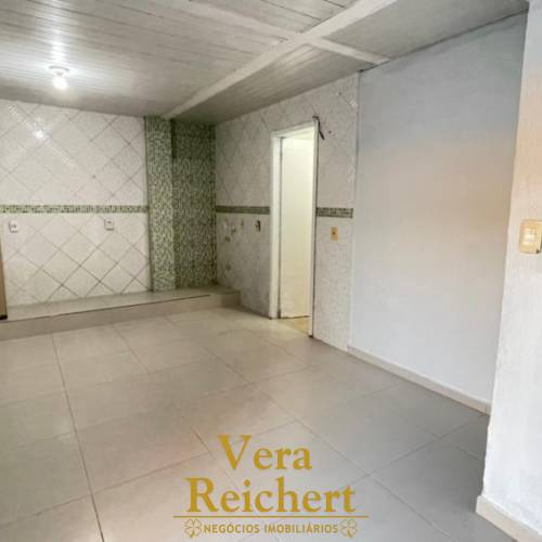 KITNET 03 - ALUGUEL ANUAL - RUA 446 - SEM CAUO 