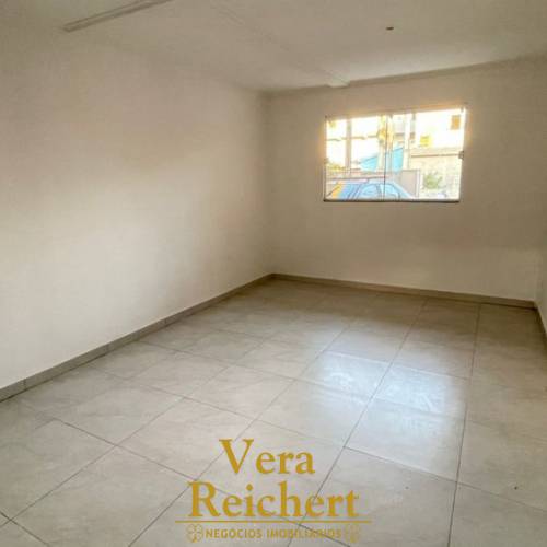 KITNET 03 - ALUGUEL ANUAL - RUA 446 - SEM CAUO 