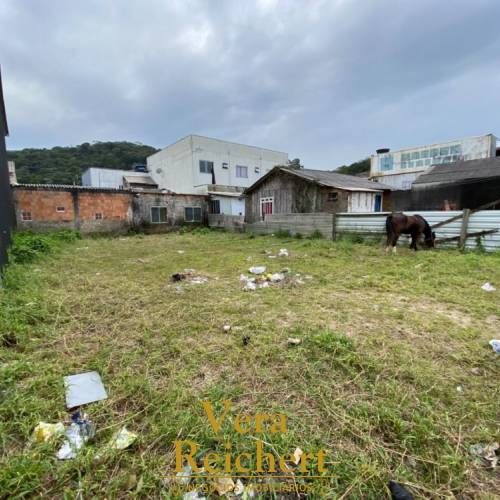 TERRENO PARA LOCA��O ANUAL NA RUA 406F