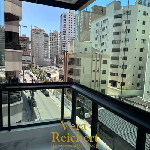 RES. SPLENDORE - RUA 282 - APTO 301 - MEIA PRAIA