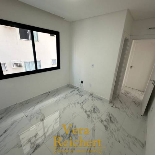 RES. SPLENDORE - RUA 282 - APTO 301 - MEIA PRAIA