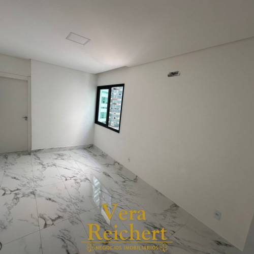RES. SPLENDORE - RUA 282 - APTO 301 - MEIA PRAIA