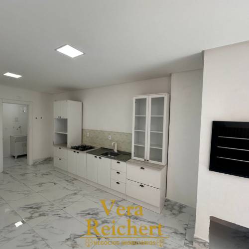 RES. SPLENDORE - RUA 282 - APTO 301 - MEIA PRAIA