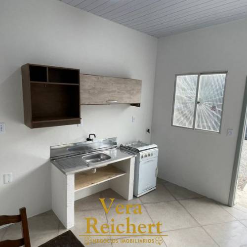 KITNET SEMIMOBILIADA - ANUAL - PORTO BELO