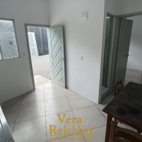 KITNET SEMIMOBILIADA - ANUAL - PORTO BELO