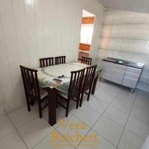 RUA 442, N� 1608 - CASA 02 - 2 QUARTOS MOBILIADA