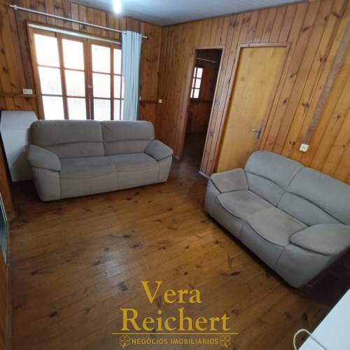 RUA 442, N� 1608 - CASA 02 - 2 QUARTOS MOBILIADA