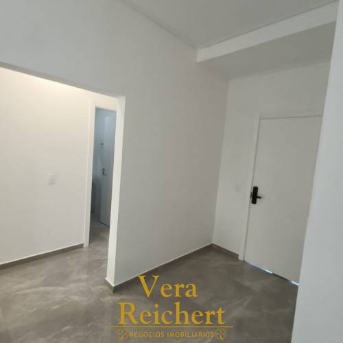 DISP. 24/10 - APARTAMENTO DE 2 QUARTOS NO MORRETES
