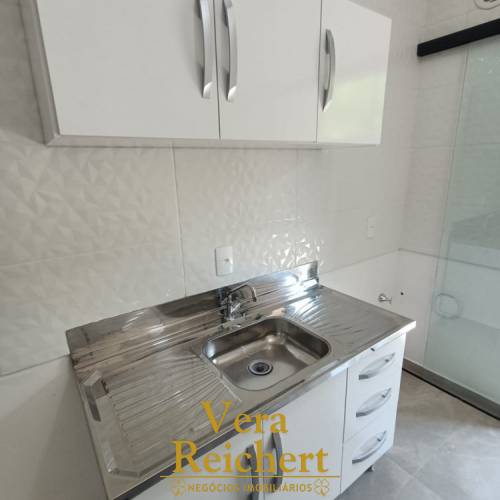 DISP. 24/10 - APARTAMENTO DE 2 QUARTOS NO MORRETES