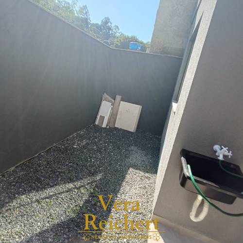 DISP. 24/10 - APARTAMENTO DE 2 QUARTOS NO MORRETES