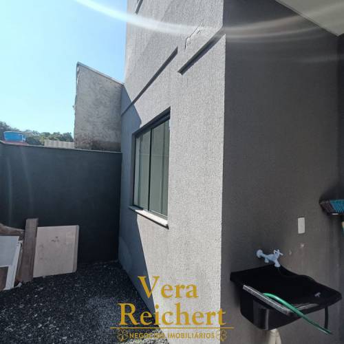 DISP. 24/10 - APARTAMENTO DE 2 QUARTOS NO MORRETES