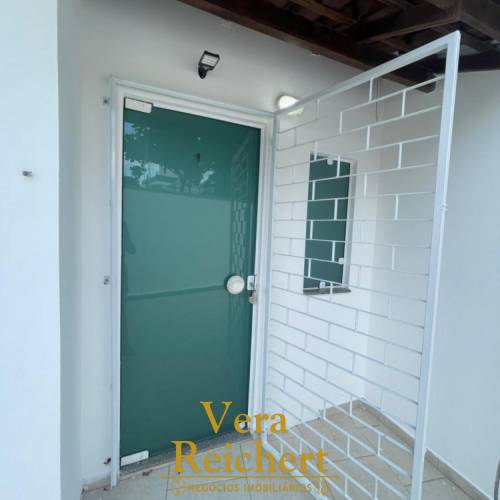 SOBRADO 01 EM MARISCAL