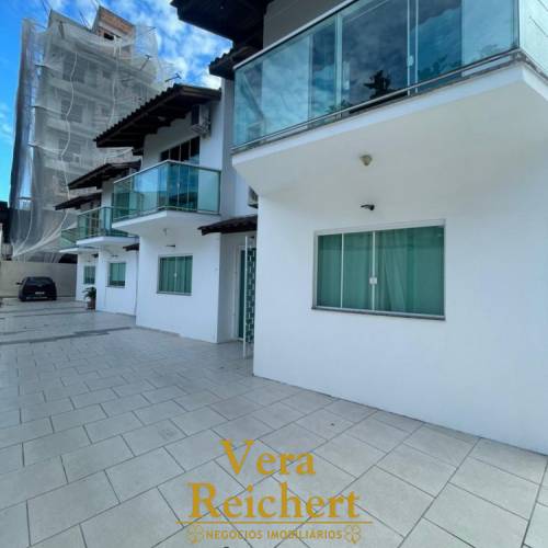 SOBRADO 01 EM MARISCAL