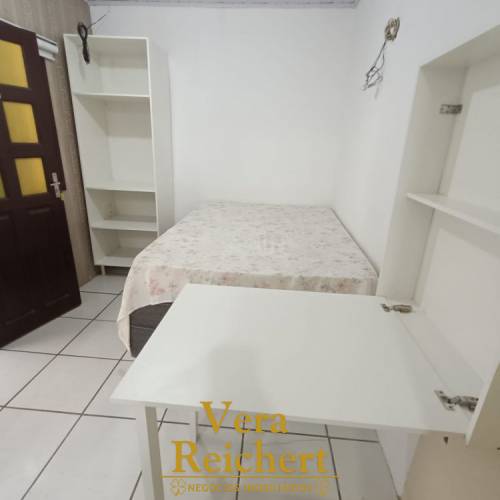 KITNET 02 - RUA 406B, N 57 - LOCAO ANUAL