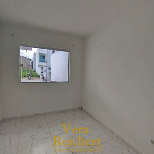 CASA 2 QUARTOS NO BAIRRO MORRETES