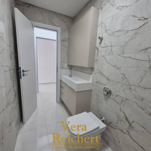 CASA ALTO PADRO A VENDA NO MORRETES - ITAPEMA