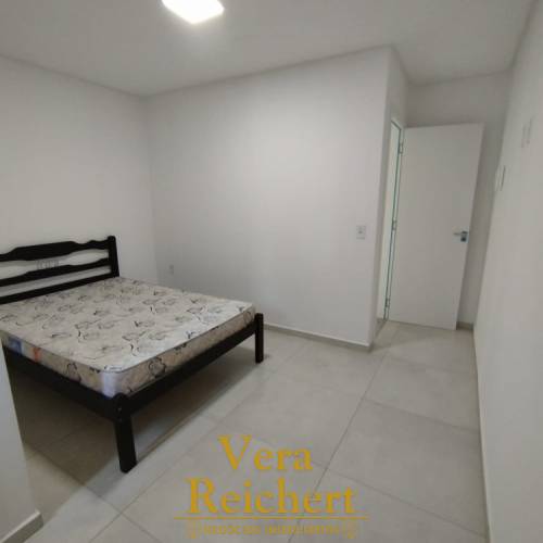 SOBRADO 02 SU�TES EM PORTO BELO