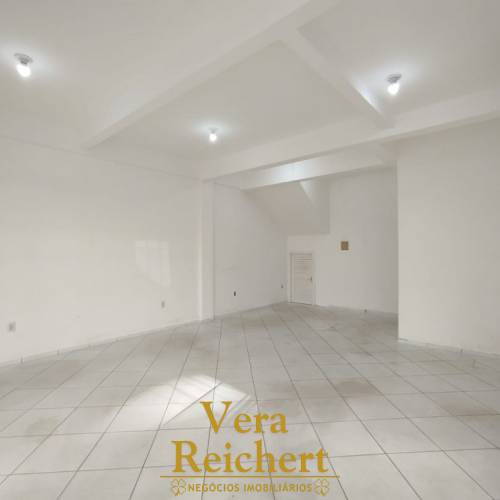 SALA COMERCIAL NA RUA 406C