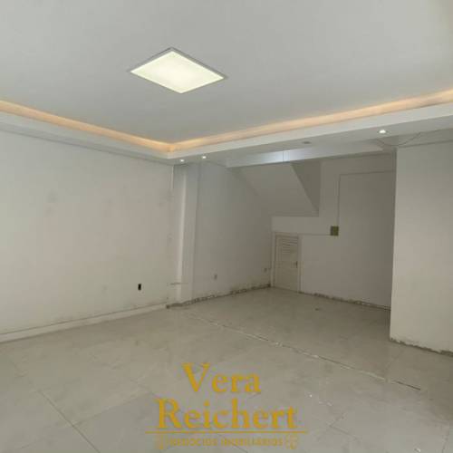 SALA COMERCIAL NA RUA 406C