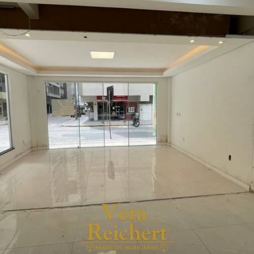 SALA COMERCIAL NA RUA 406C