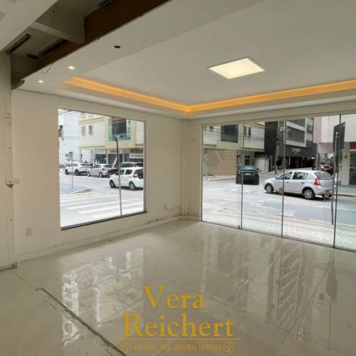 SALA COMERCIAL NA RUA 406C