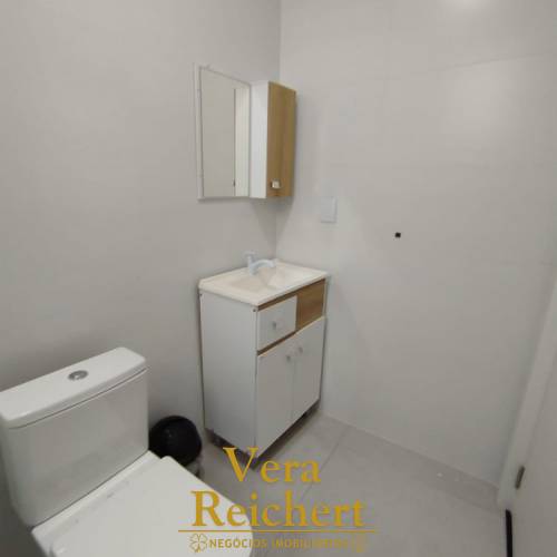 RES. BELLA HELENA - APTO 1 SU�TE + 1 QUARTO