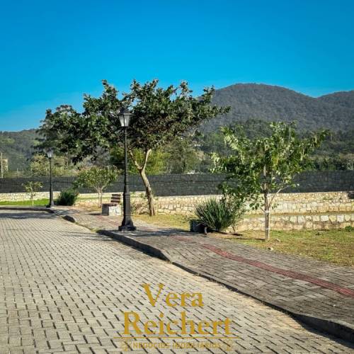 LOTE CONDOMINIO VALE DAS PEDRAS EM ITAPEMA