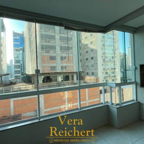 APARTAMENTO 1 SU�TE + 2 QUARTOS - MEIA PRAIA