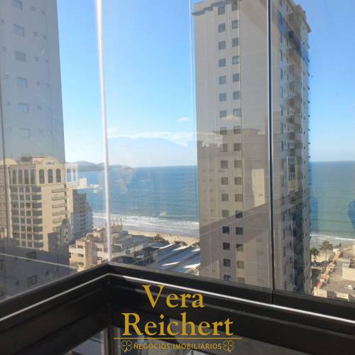 APTO 3 SUTES 3 VAGAS GARAGEM NA MEIA PRAIA