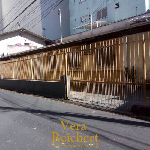 TERRENO DE 258 m NO CENTRO DE BALNERIO CAMBORI,