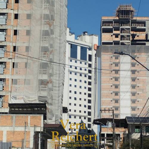 TERRENO AMPLO  NA MEIA PRAIA DE ITAPEMA 
