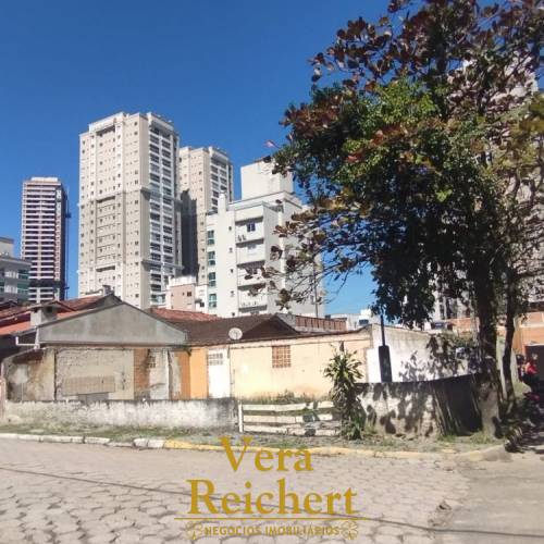 TERRENO AMPLO  NA MEIA PRAIA DE ITAPEMA 