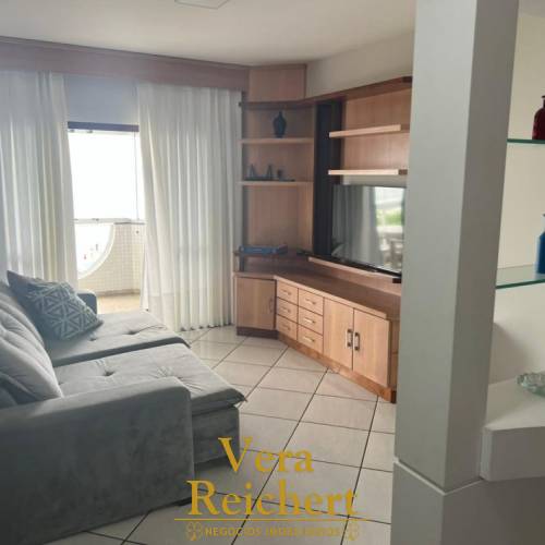 APARTAMENTO FRENTE MAR NO CORAO DA MEIA PRAIA