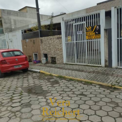 CASA GEMINADA A VENDA NA RUA 416