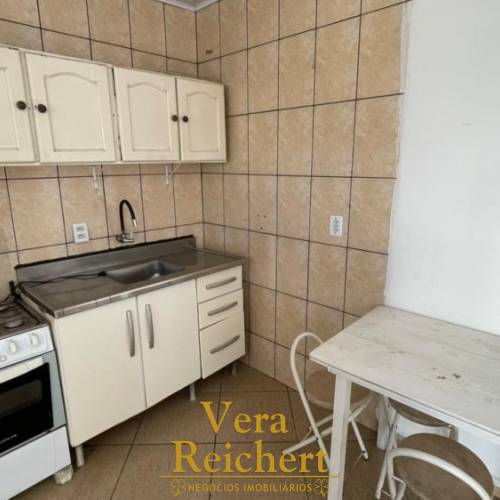 RUA 430 - KITNET SEMIMOBILIADA - SEM CAUO