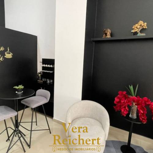 SALA COMERCIAL - RUA 228