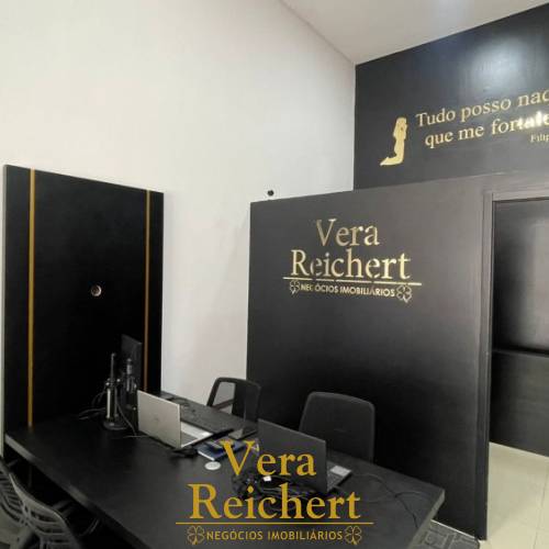 SALA COMERCIAL - RUA 228